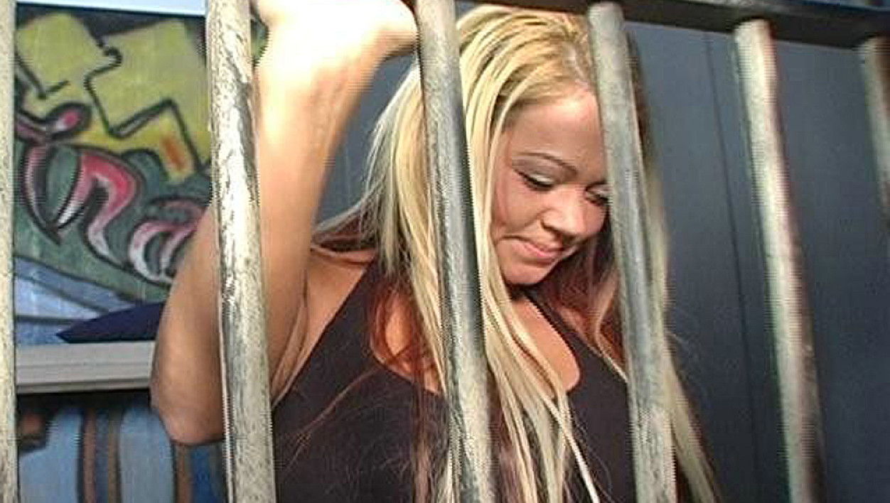 Nikita Von James fucking in the bed with her tits