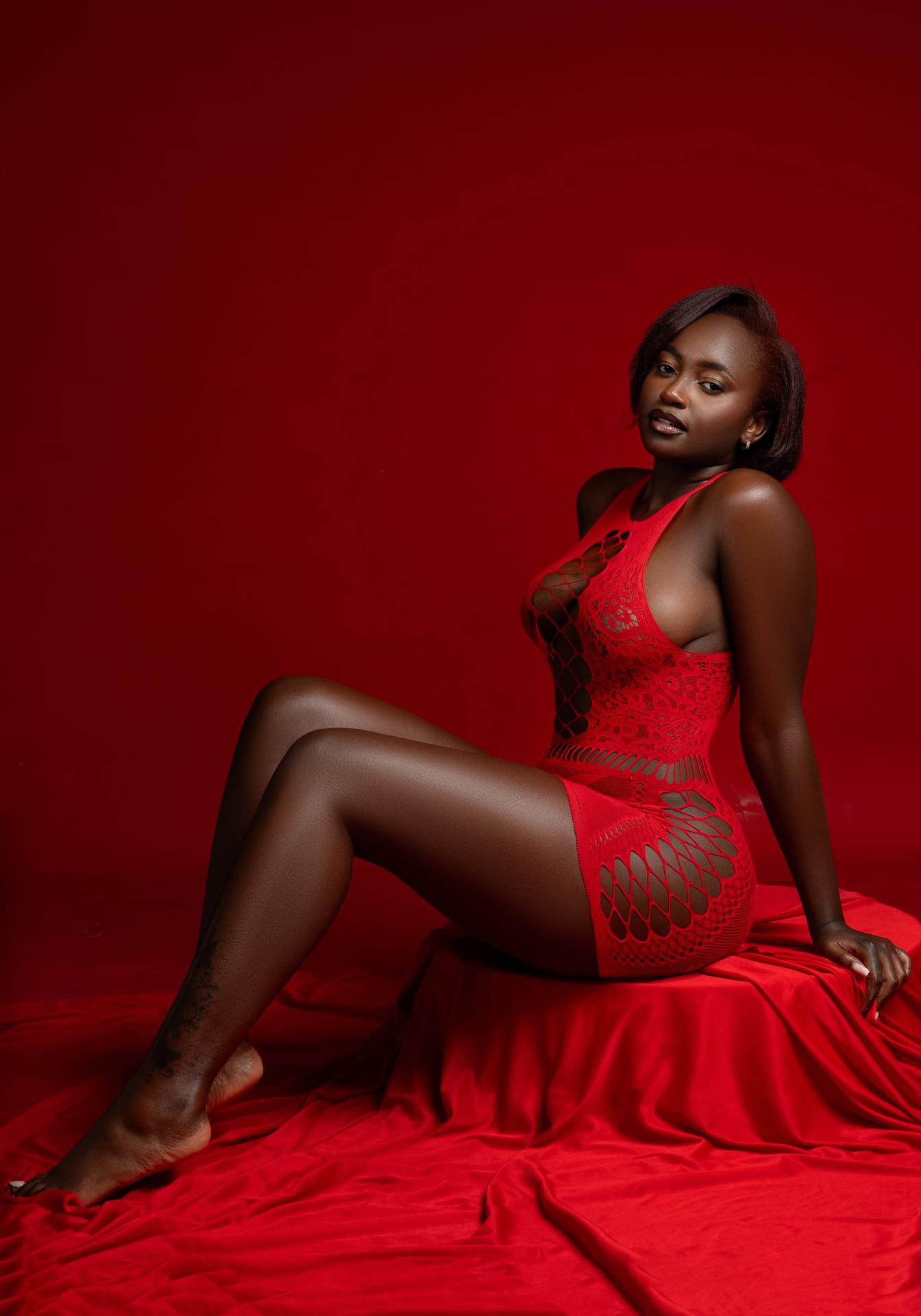 Ebony Makena