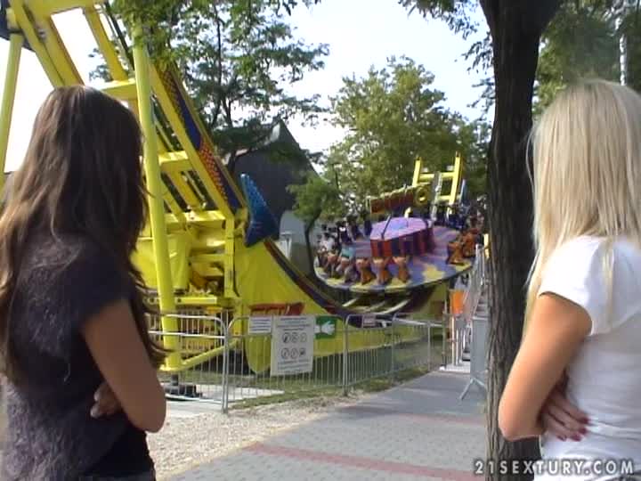 With Peaches in the funfair - 2.