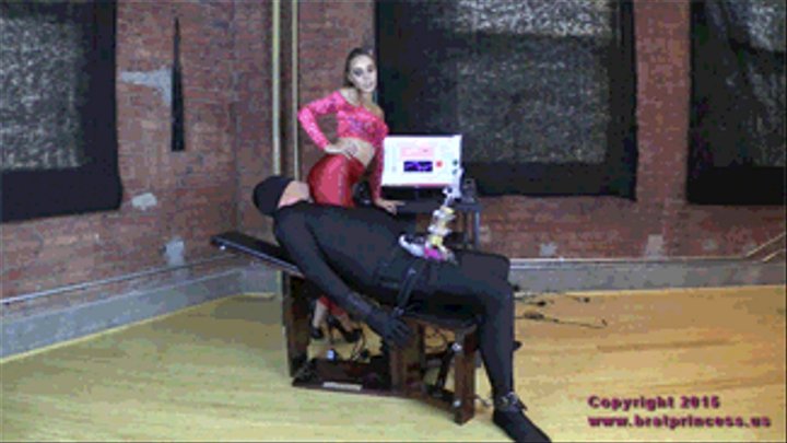 Sasha Foxx - Cow Andy Milked without Mercy (720 HD)