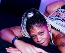 Photo HD Lacey Evil - 1