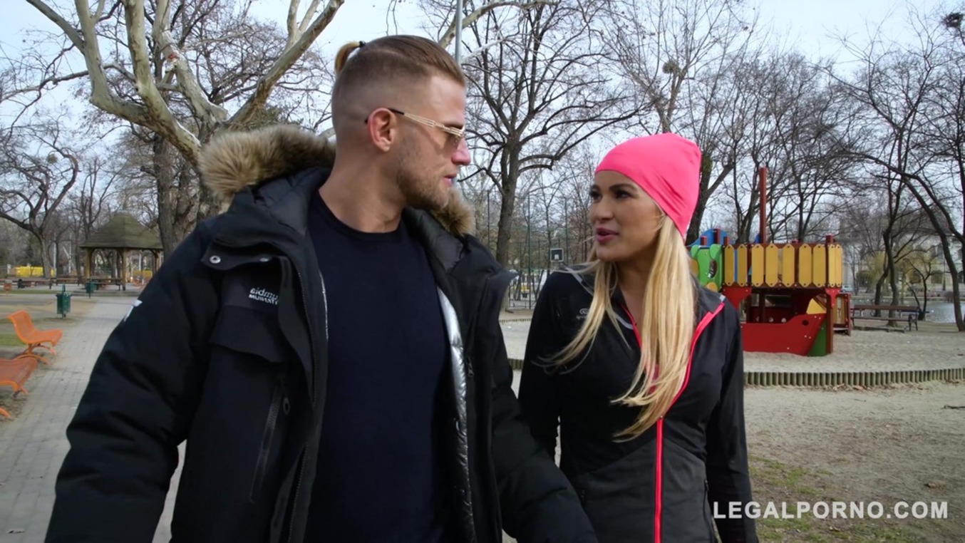 From outdoor flirt to indoor XXX fuck with athletic blonde babe Cherry Kiss