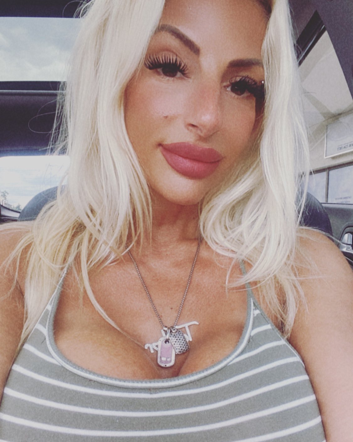 Photo HD Taylor Stevens - 2