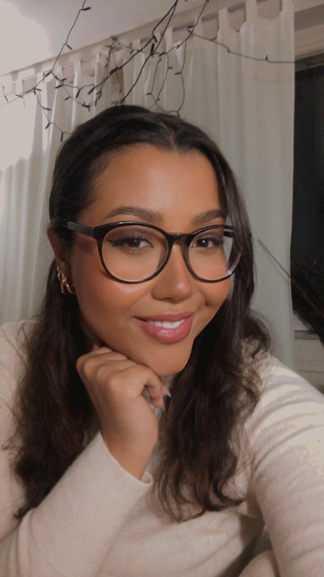 Photo HD Cara Vega - 3