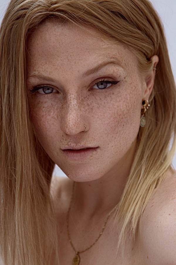 Photo HD Alizee Clio - 8