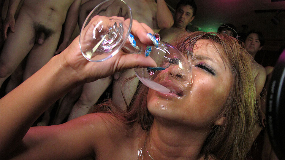 Kurea Muto gets so many cocks and so much cum