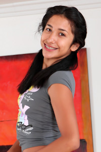 Photo HD Mia Harlow - 2