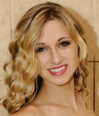 Makinlee Marks Domination