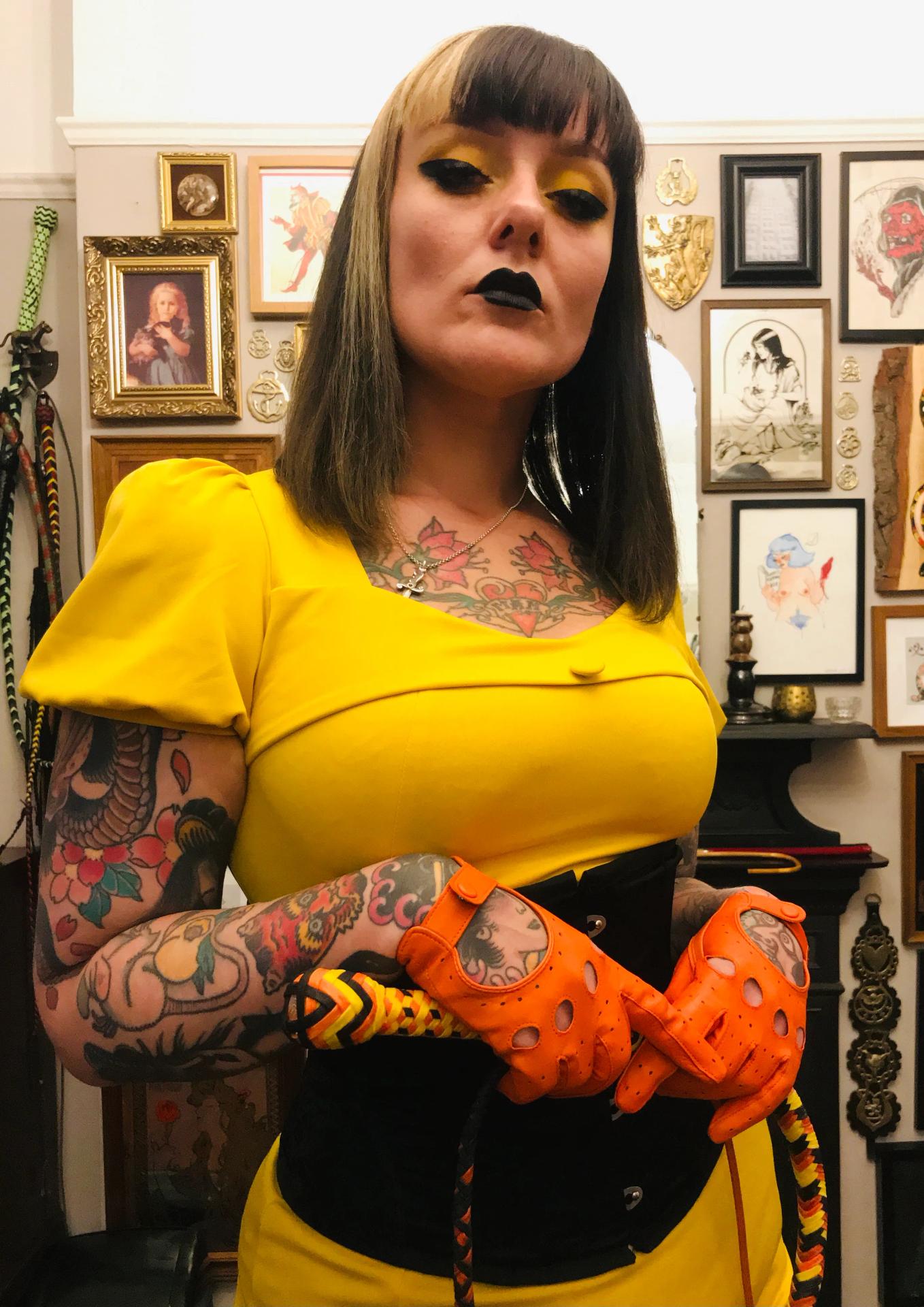 Miss Scarlet Graves