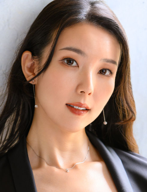 Iroha Morinaga Madonna