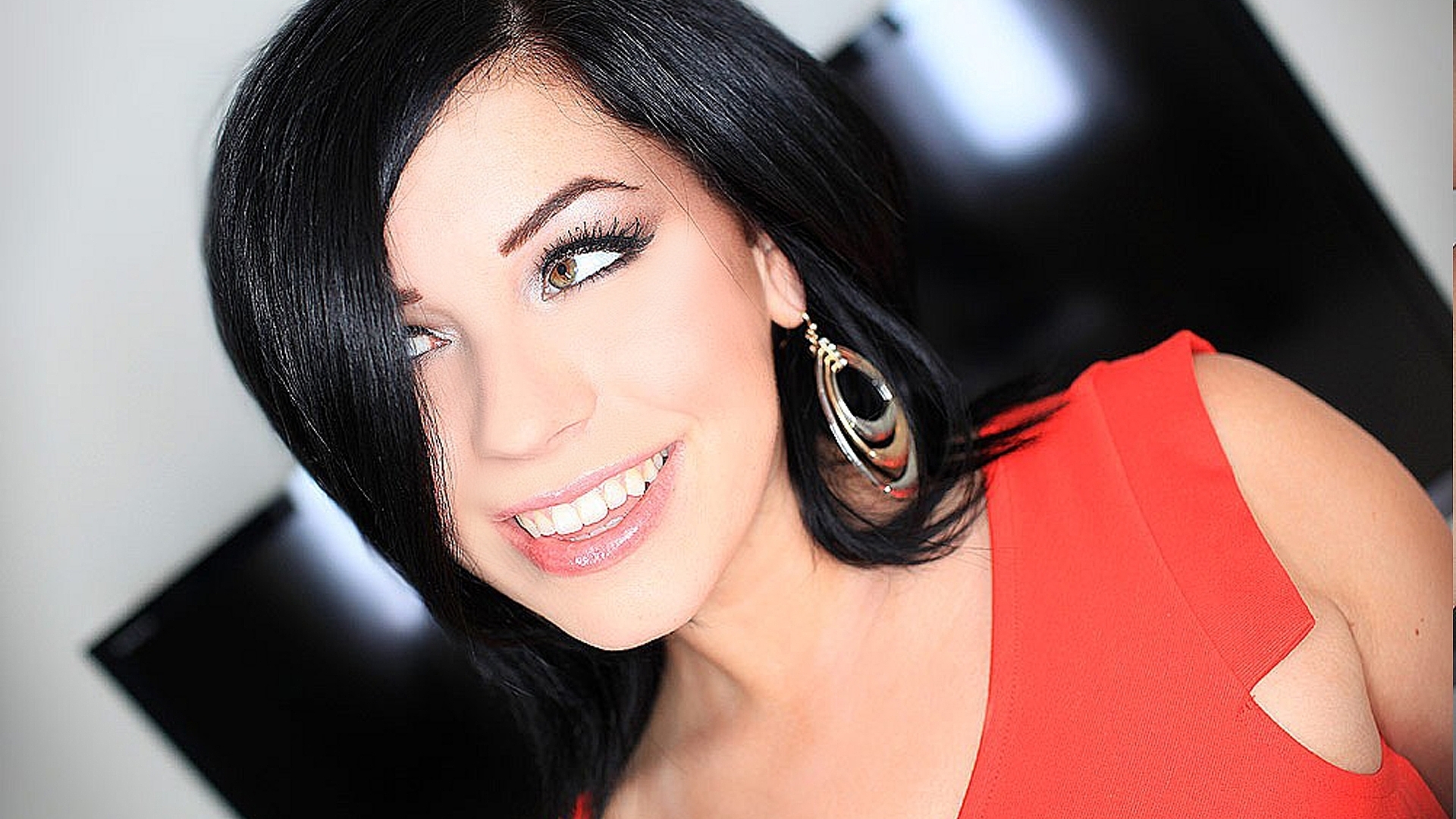 Belle Noire, Sexy Black-Haired Beauty Loves Cock, Fucking and Swallowing TWICE