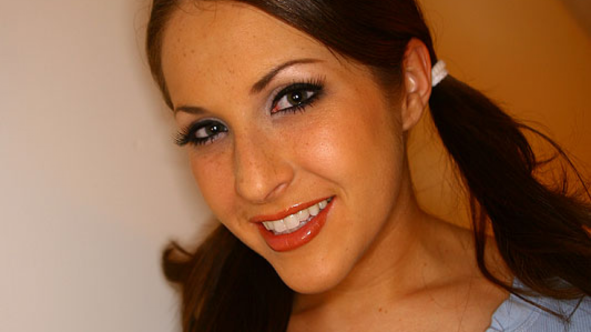 Gerri (aka Chelsie Rae), Amateur Student Swallows Cum