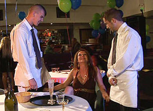 American MILF #02 Enter The Cougar