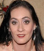 Slut Raven Gorge profonde