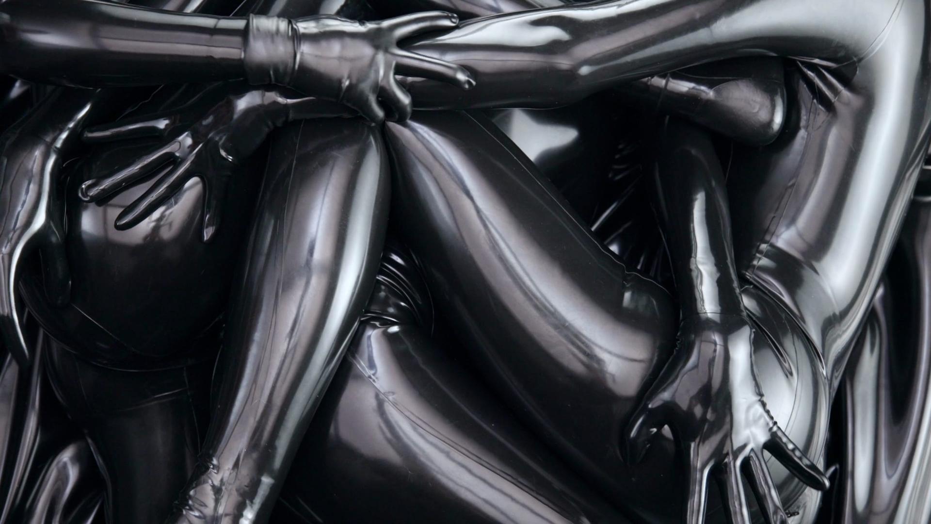 Intertwined (Clips - 1)