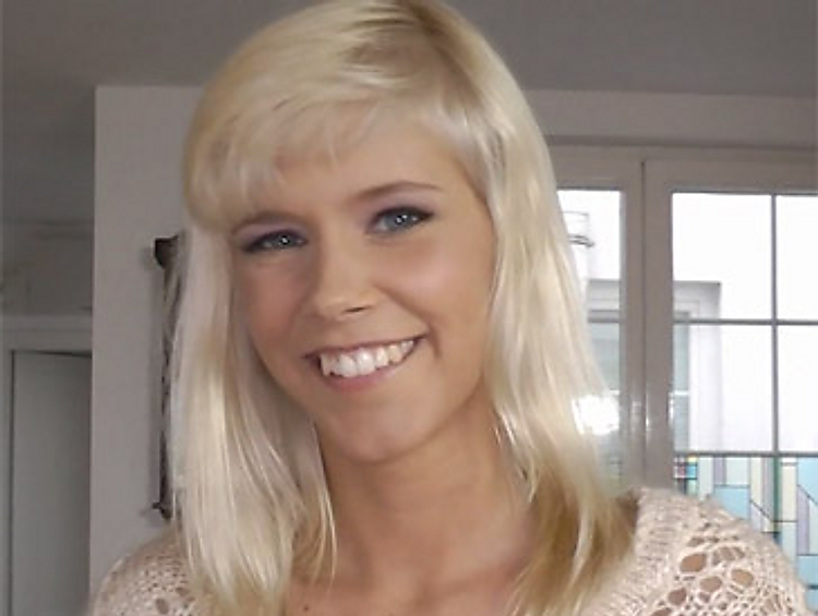 All That Glitters Is Gold .Tracy Gold!