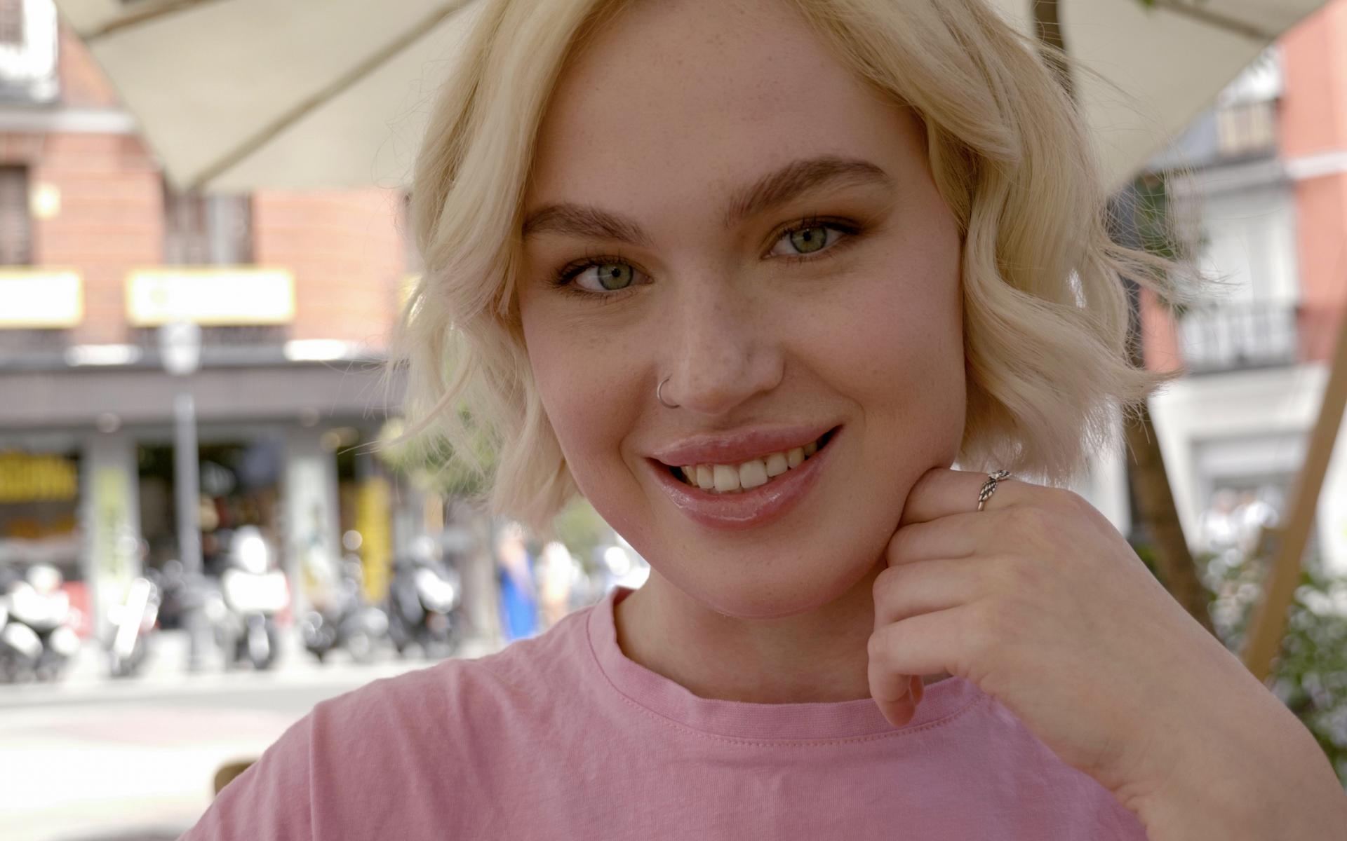 Greta Foss #1 - Interview before Bukkake