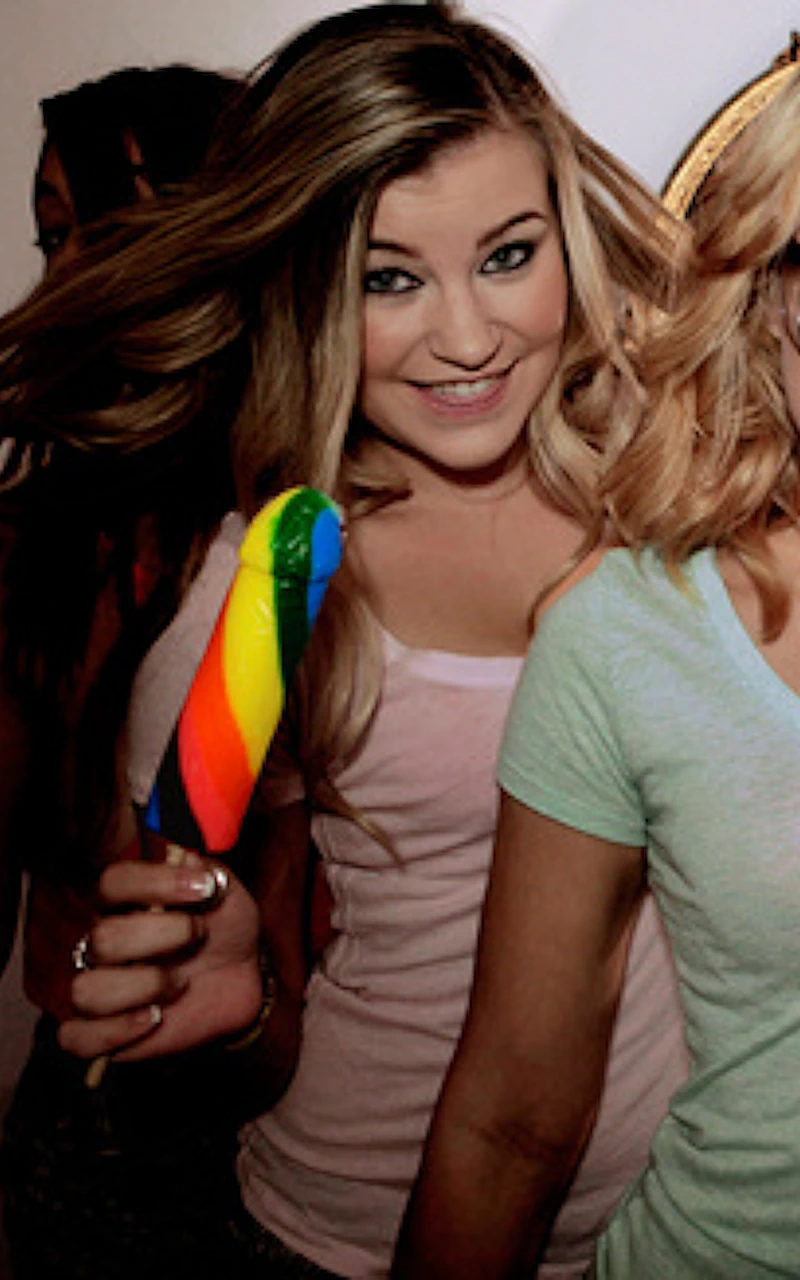 Kayleigh Nichole Facial