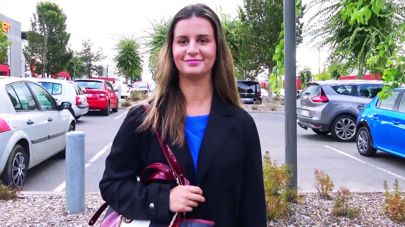 Marina, 20, sociology student in Paris!