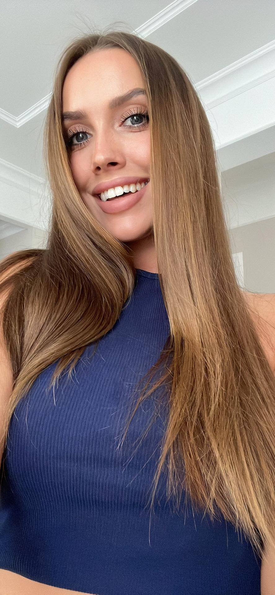 Luxury Girl Life Selector