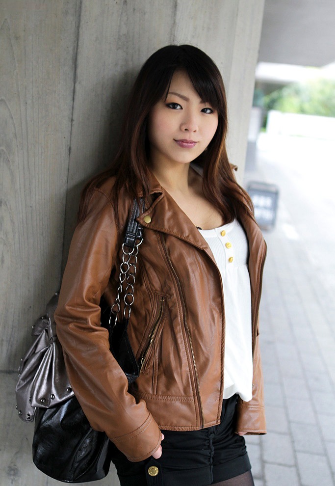 Mai Takakura Branlette espagnole