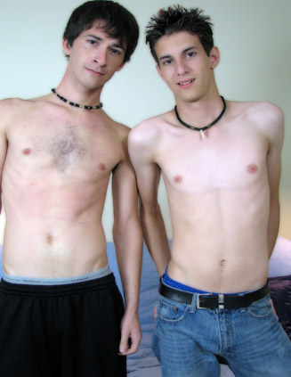 Kissing Cousins Fuck For Money