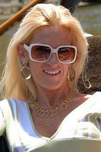 Sharona Gold MILF Next Door