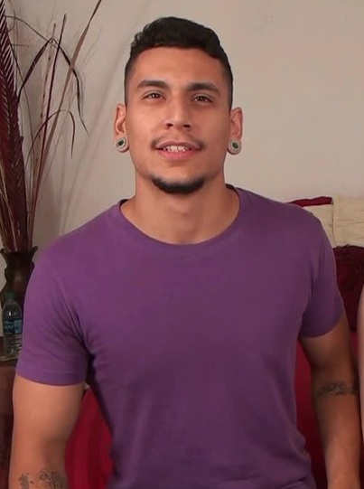 Javier LoveTongue Facial