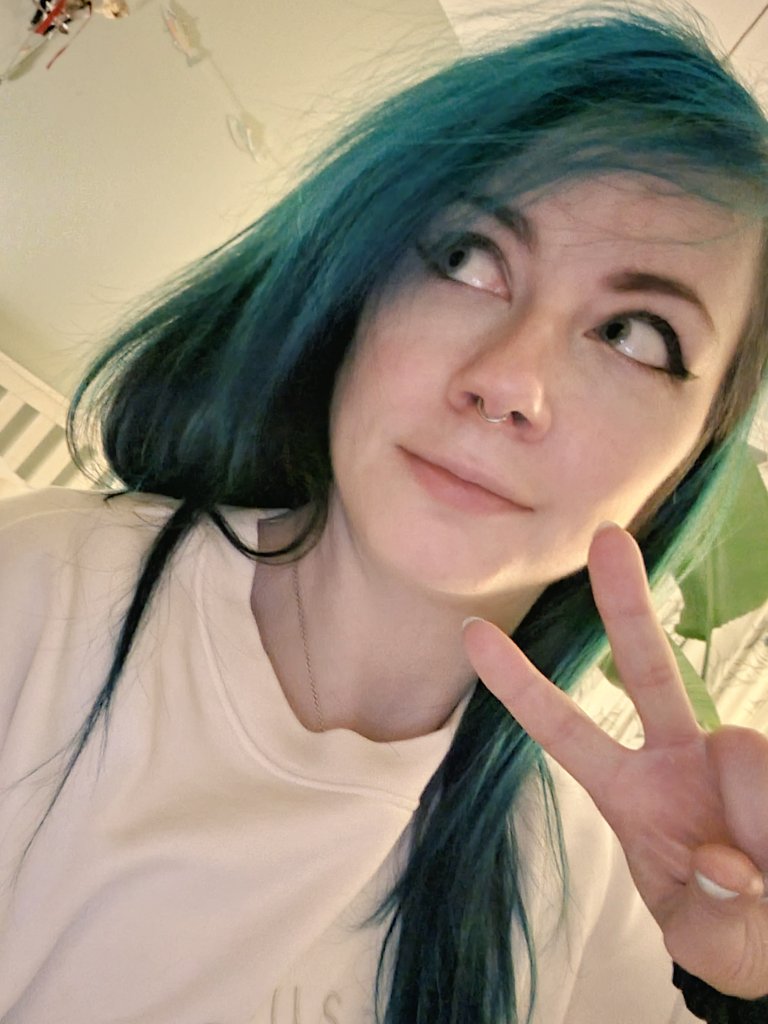 Photo HD Ash May - 3