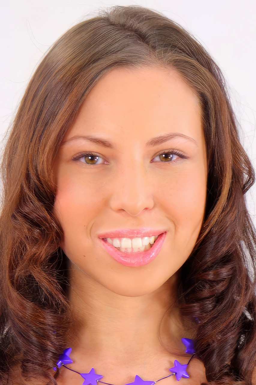 Cleopatra Rios Facial