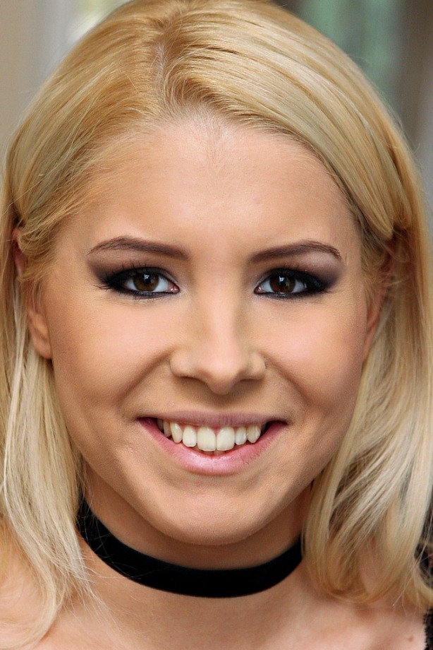 Photo HD Brandy Smile - 4