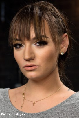 Photo HD Charlotte Cross - 7