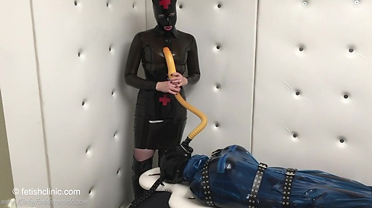Latex Lea in Anna Roses Clinic Part 1