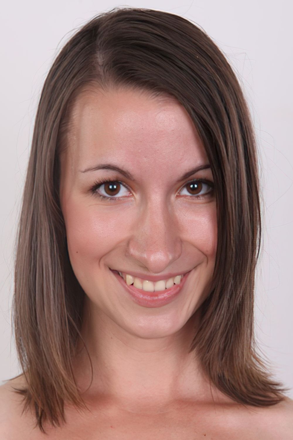 Annita Pee Sineplex CZ