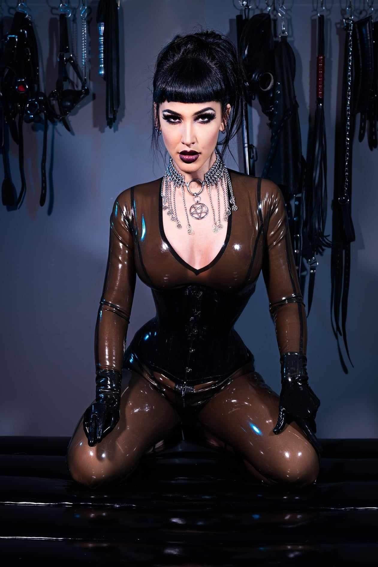 Photo HD Goddess Hellfire - 5