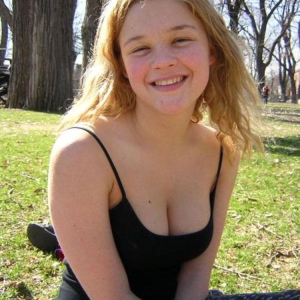 Photo HD Christine Young - 5