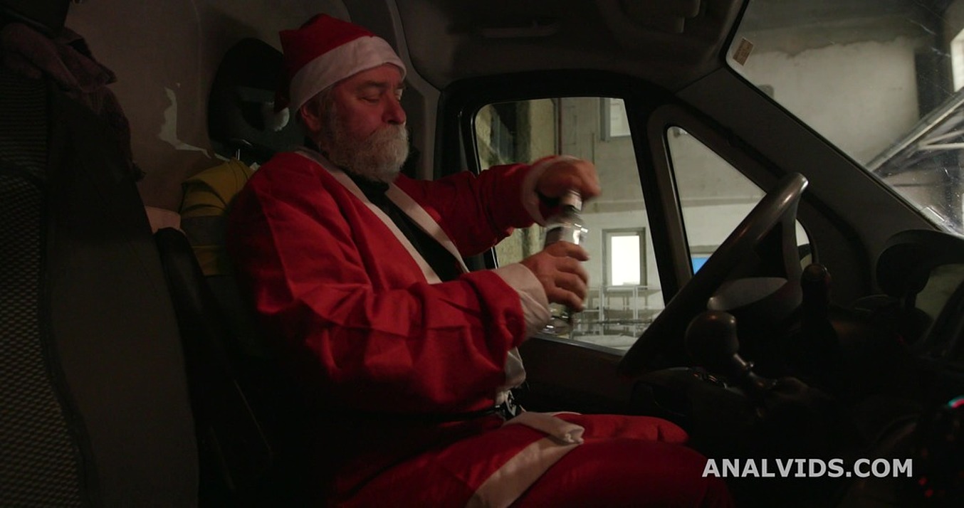 Fuck, this ain't normal christmas #1 wet, Mad House, Balls Deep Anal, DAP, Gapes, Pee Drink, Buttrose and Creampie GIO1671