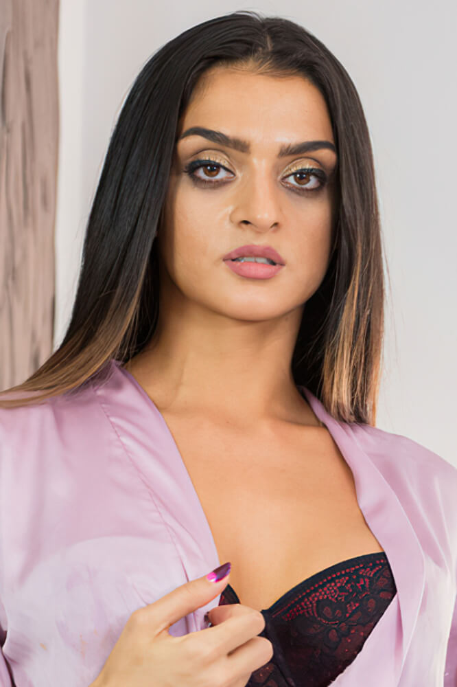 Photo HD Latoya Devi - 5