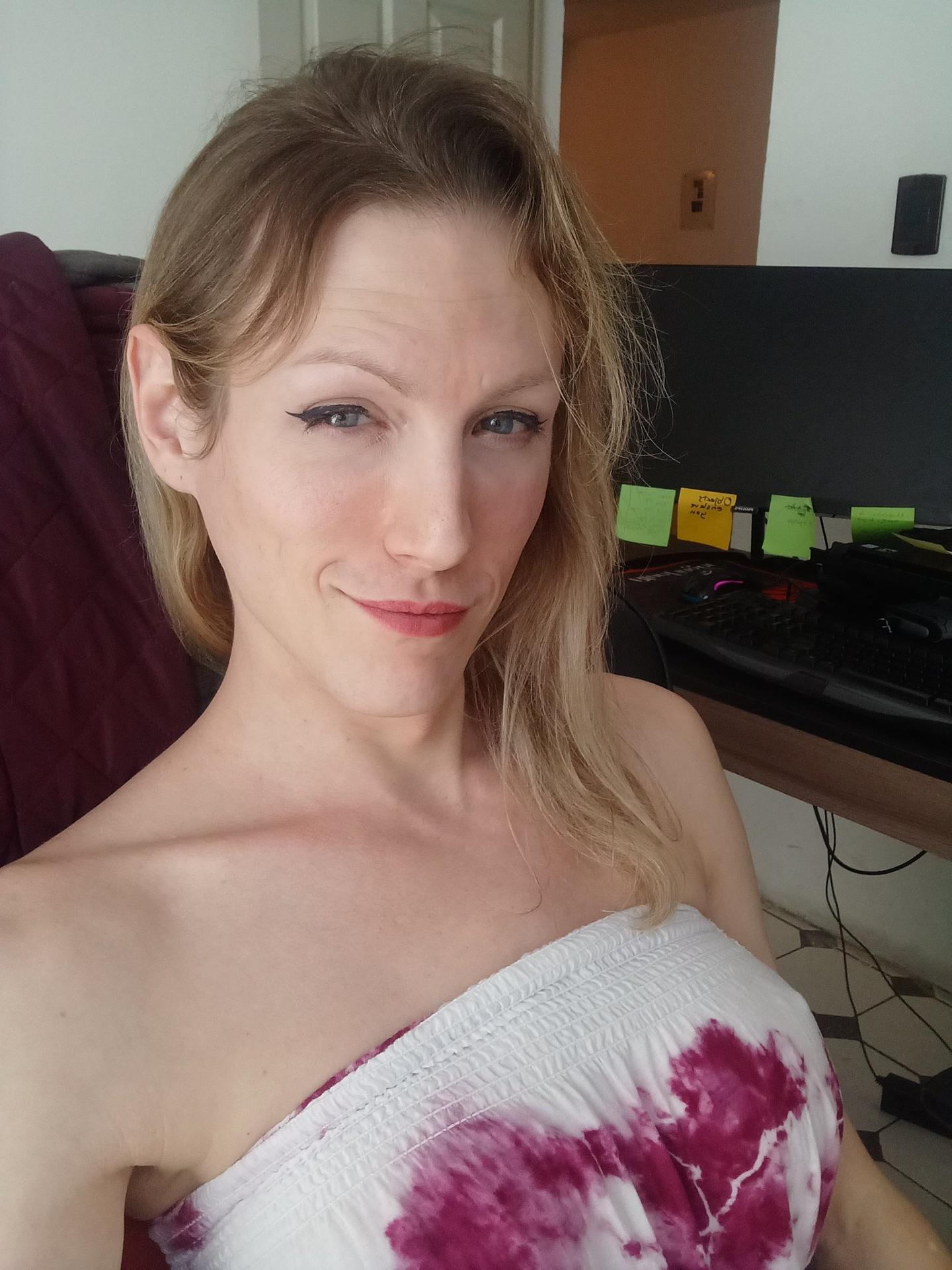 Photo HD Elizabelle Dixie - 1