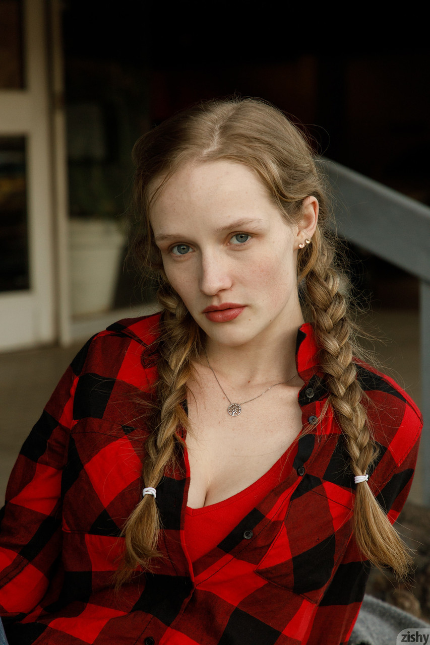 Photo HD Giana Van Patten - 7