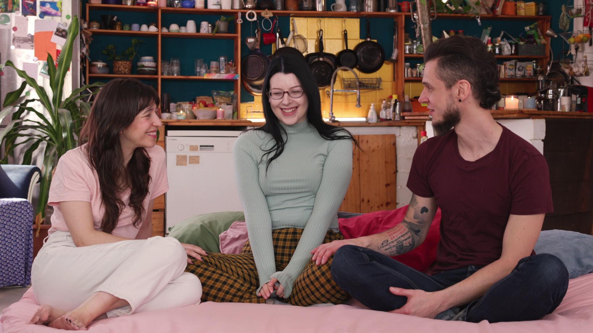 Melli’s First 3some: Interview
