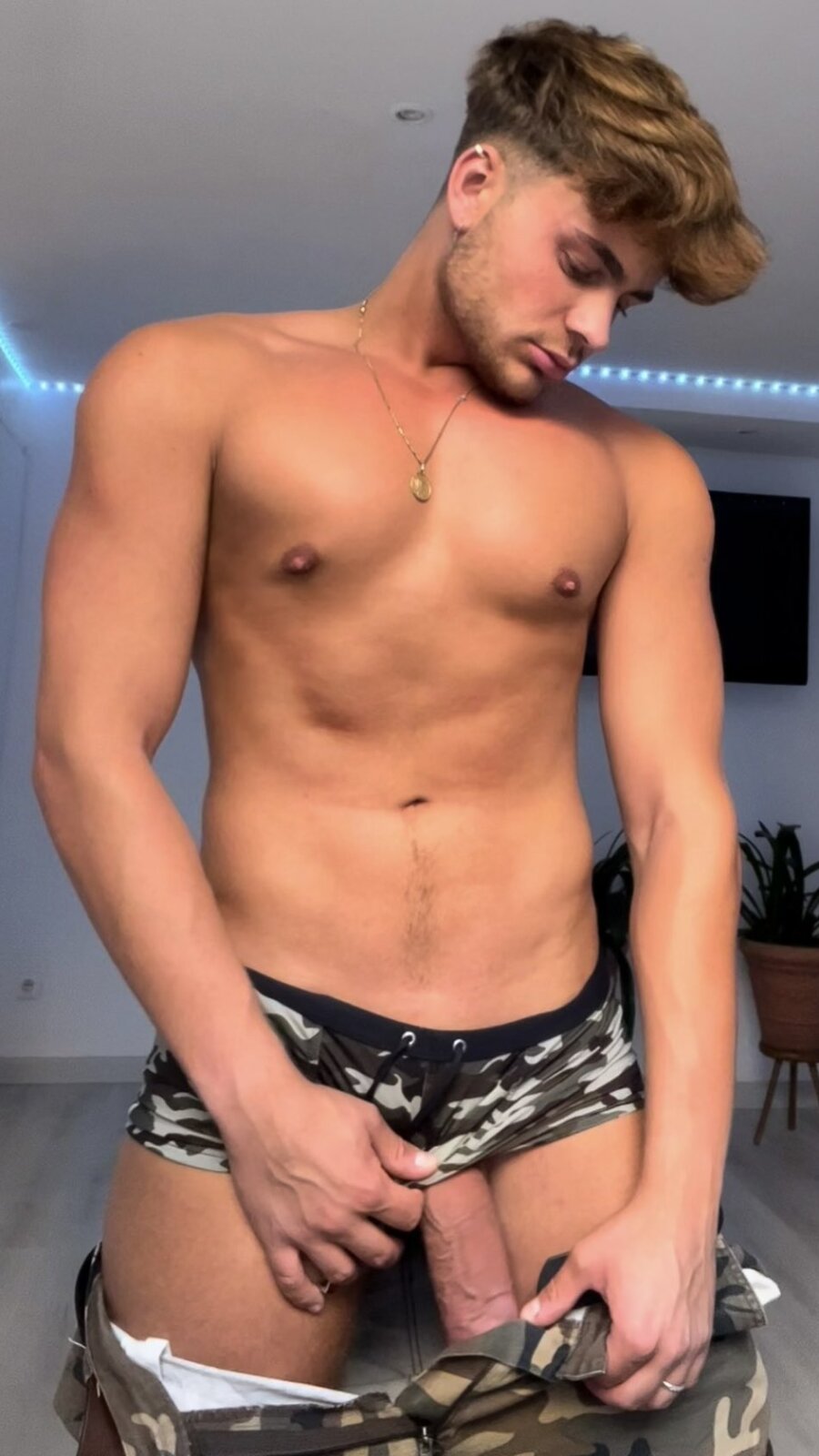 Tyler Fora Anulingus