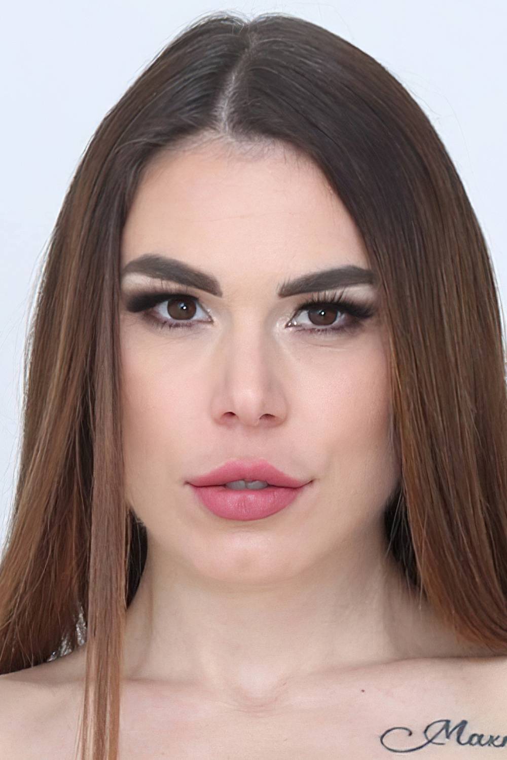 Jessica Bell VIPissy