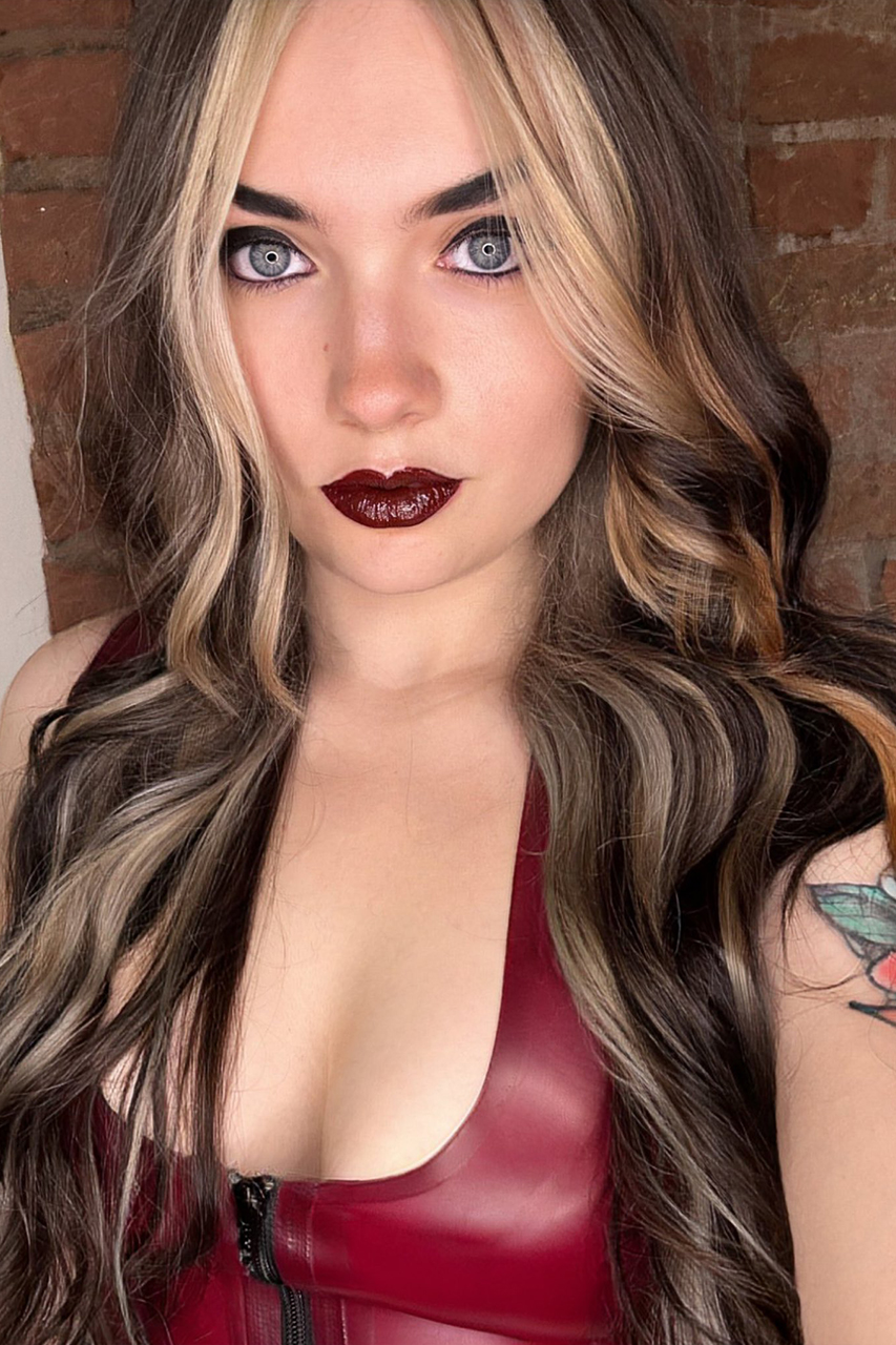 Photo HD Countess Jezebeth - 1