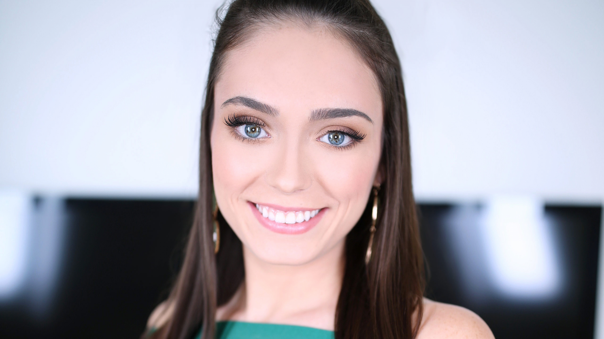 Ashly Anderson Returns to Amateur Allure in Her 2nd Scene in Stunning 4K