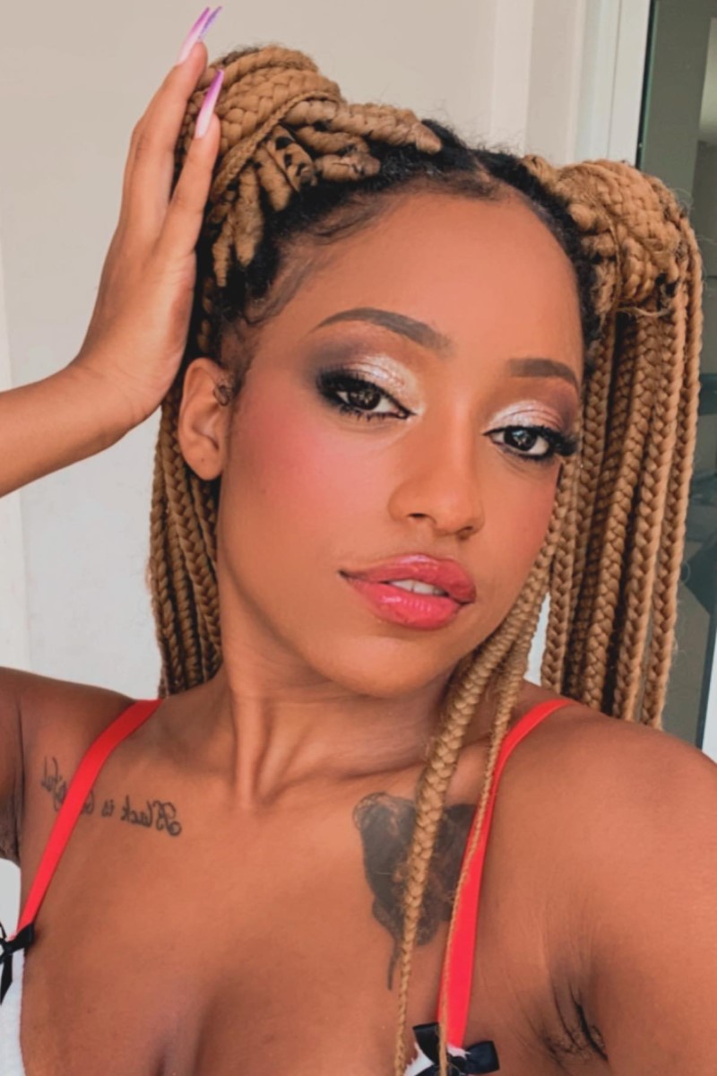 Photo HD Vicky Menage - 1