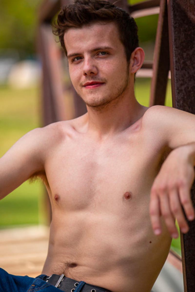 Logan Briggs Anulingus