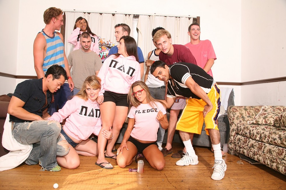 Emma, Leilani and Cami Induct Shyla with a Fuck!