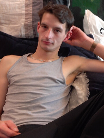 Shay Levi Hung Young Brit