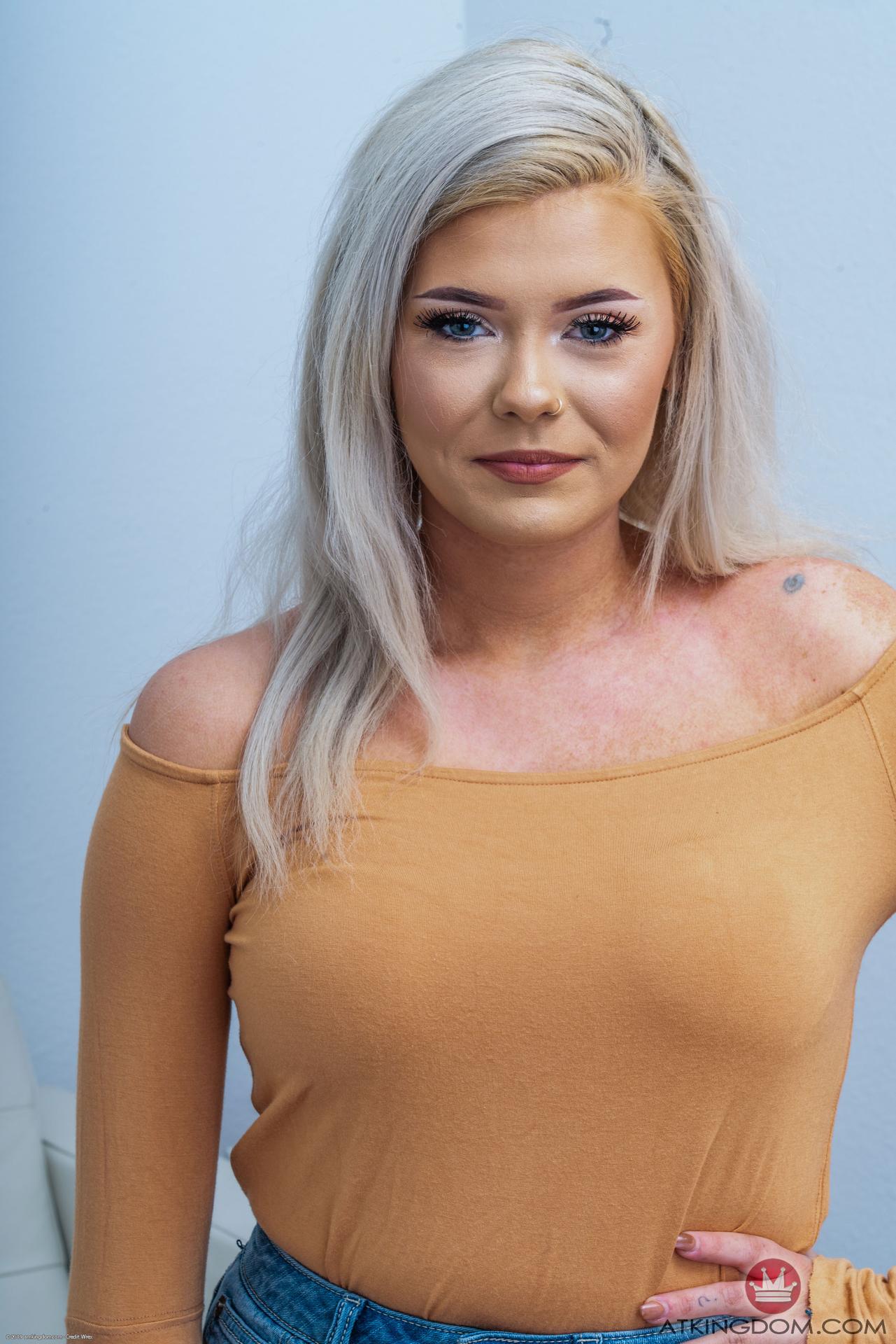 Hayden Hooper Masturbation